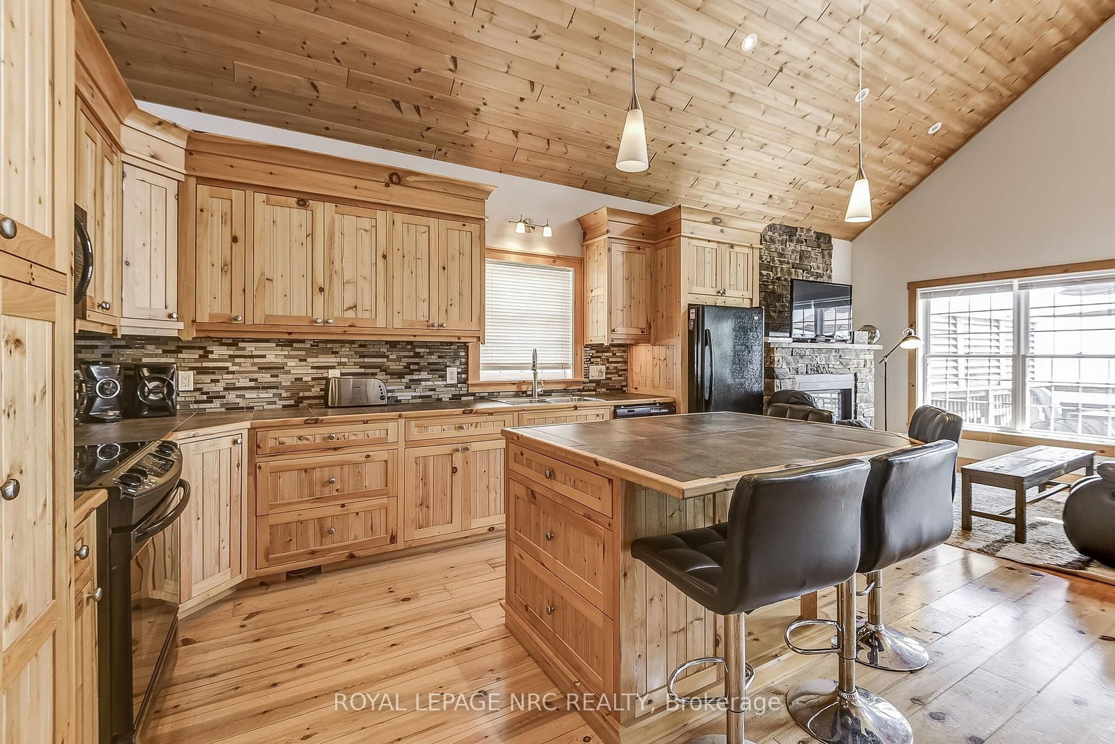 10849 Lakeshore Road W • Wainfleet, ON photo 9
