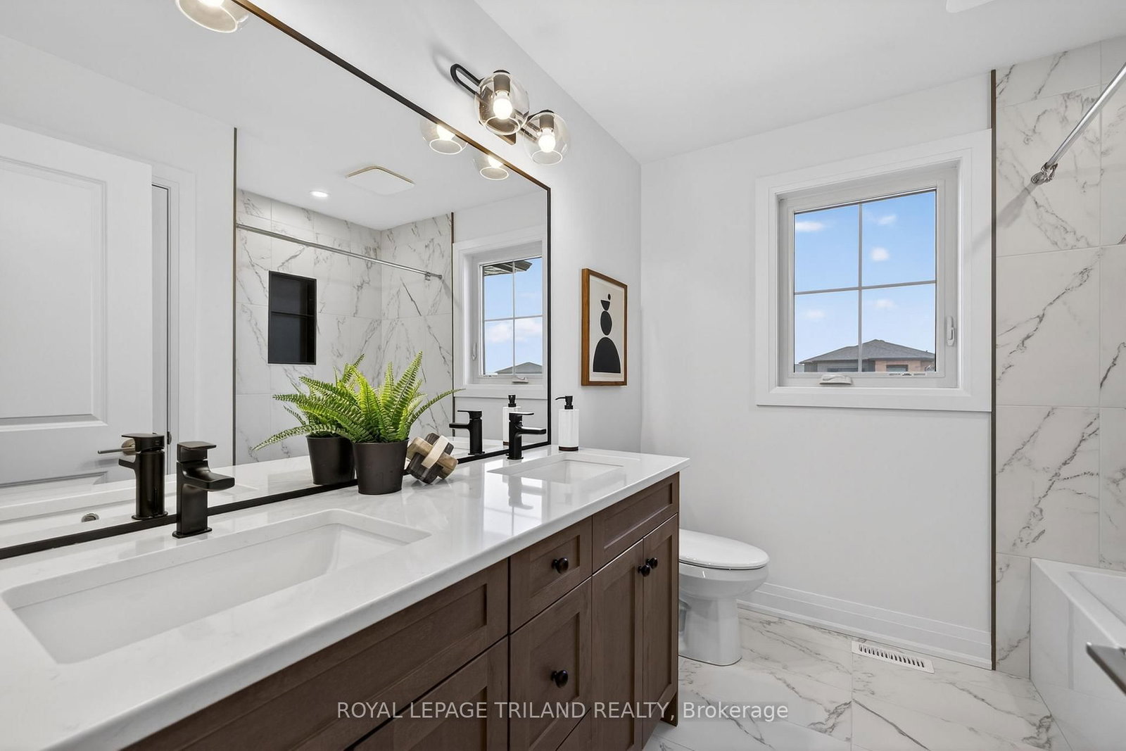 35 Allister Drive • Middlesex Centre, ON photo 40