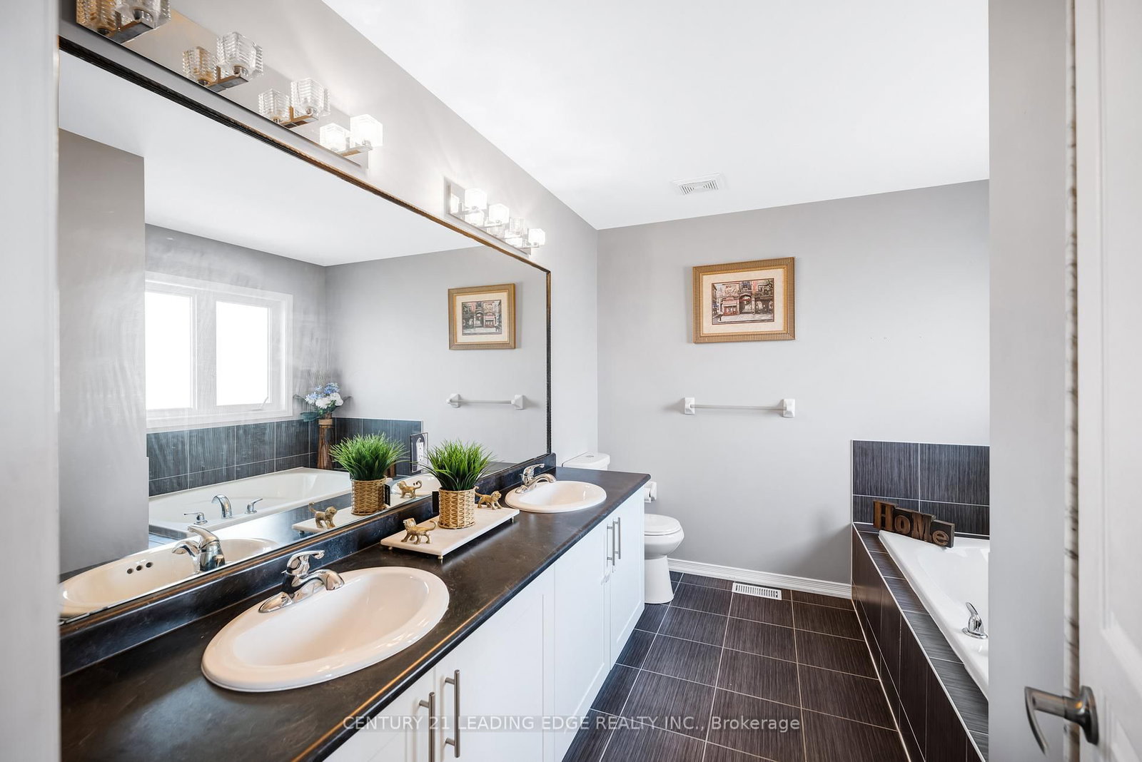 720 E Fisher Street • Cobourg, ON photo 23