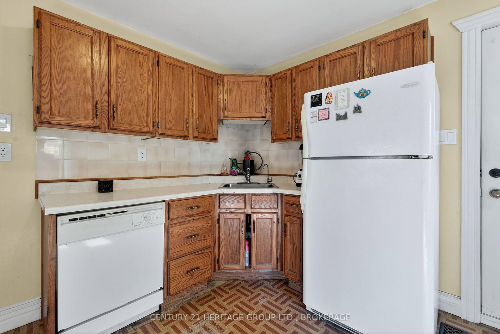 13 WILLIAM Street • Rideau Lakes, ON photo 11