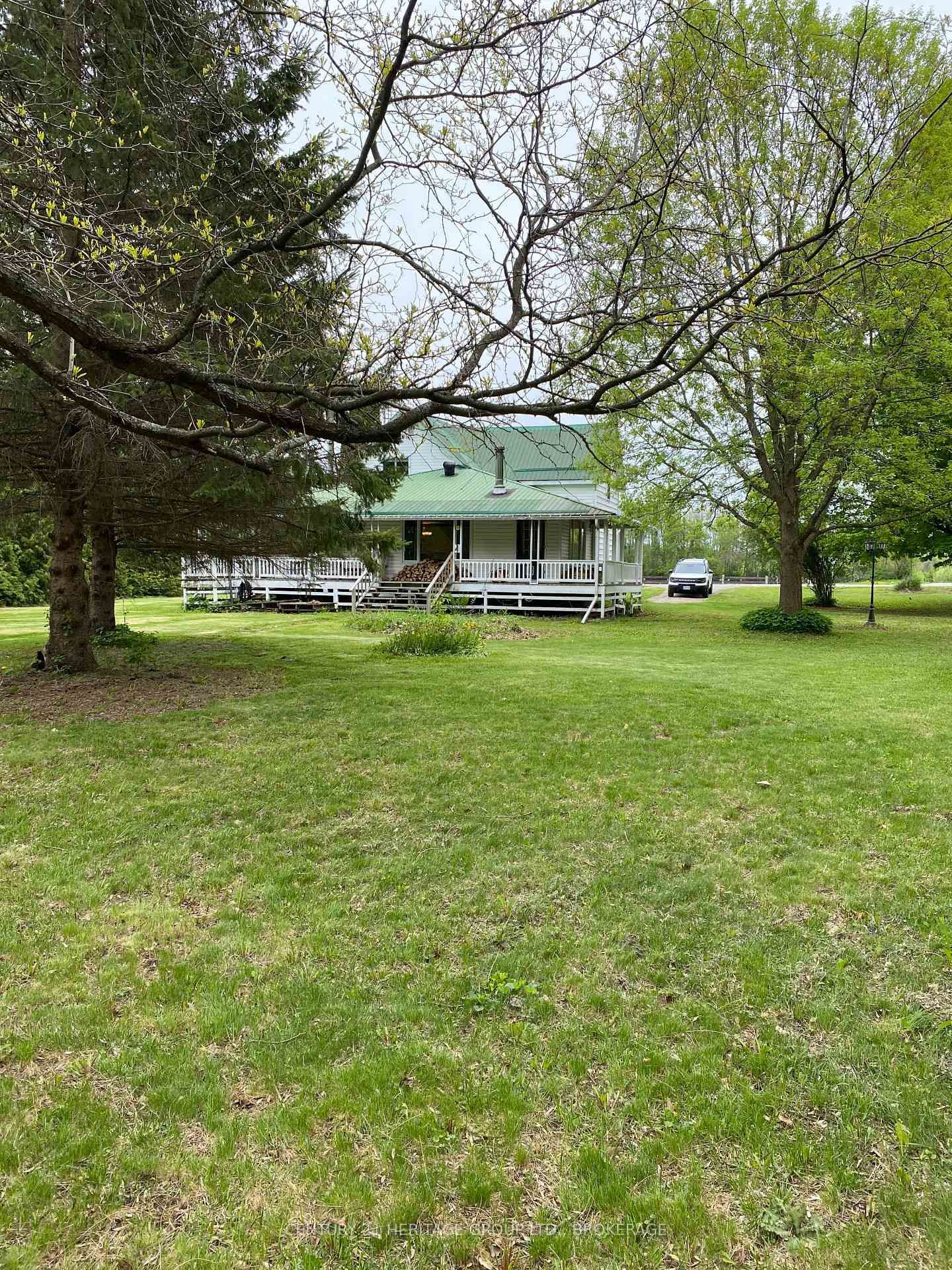13 WILLIAM Street • Rideau Lakes, ON photo 2