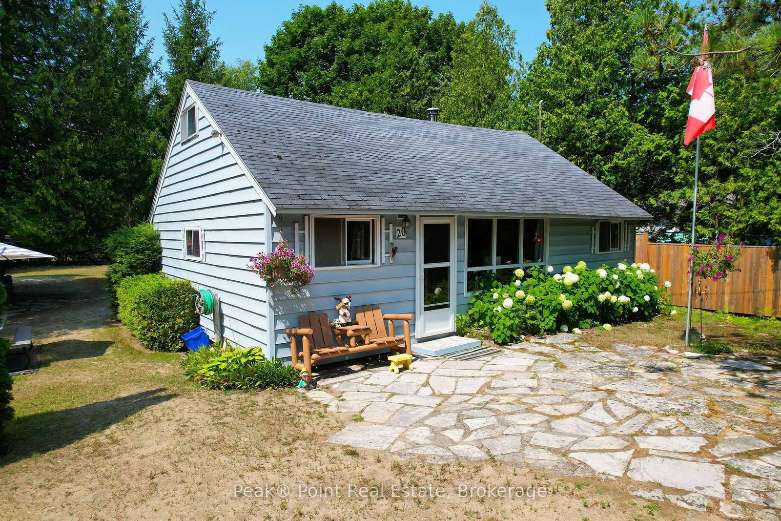 20 Clarence Avenue • South Bruce Peninsula, ON photo 1