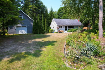 20 Clarence Avenue • South Bruce Peninsula, ON photo 5