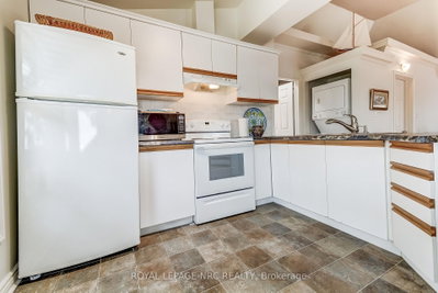 56 West Street • Port Colborne, ON photo 8