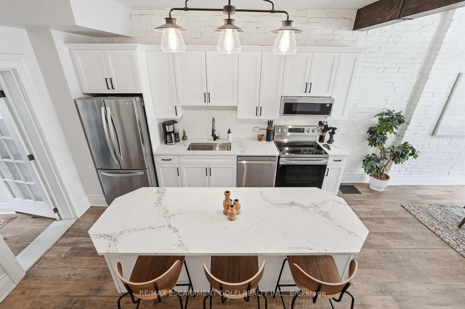 277 Main Street W • Hamilton, ON photo 16