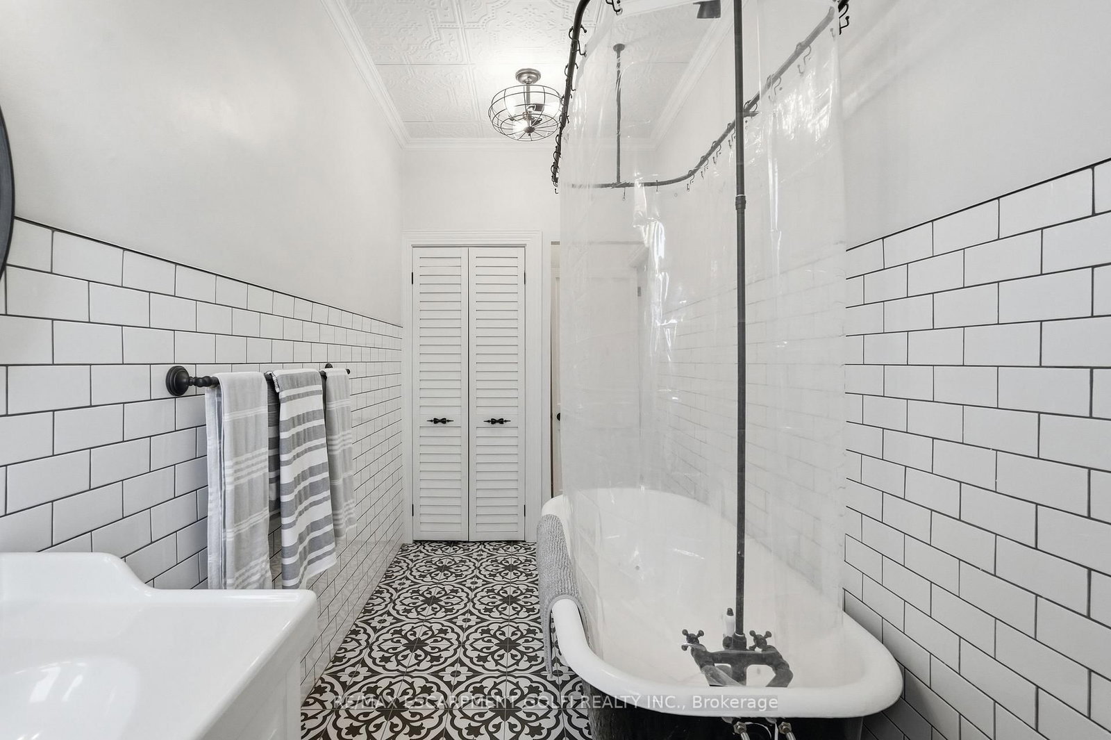 277 Main Street W • Hamilton, ON photo 26