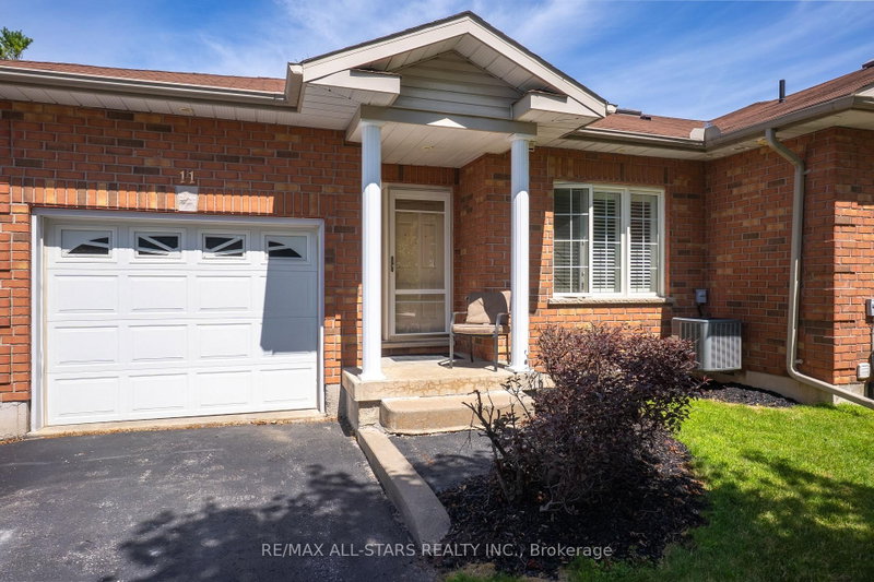 11 - 111 colborne Street