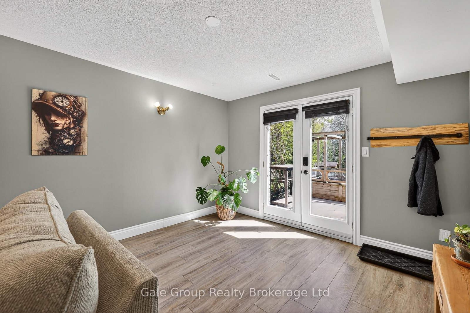 89 Lindsay Road • Woodstock, ON photo 30