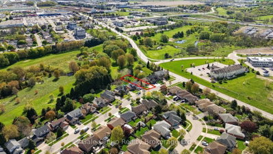 89 Lindsay Road • Woodstock, ON photo 4