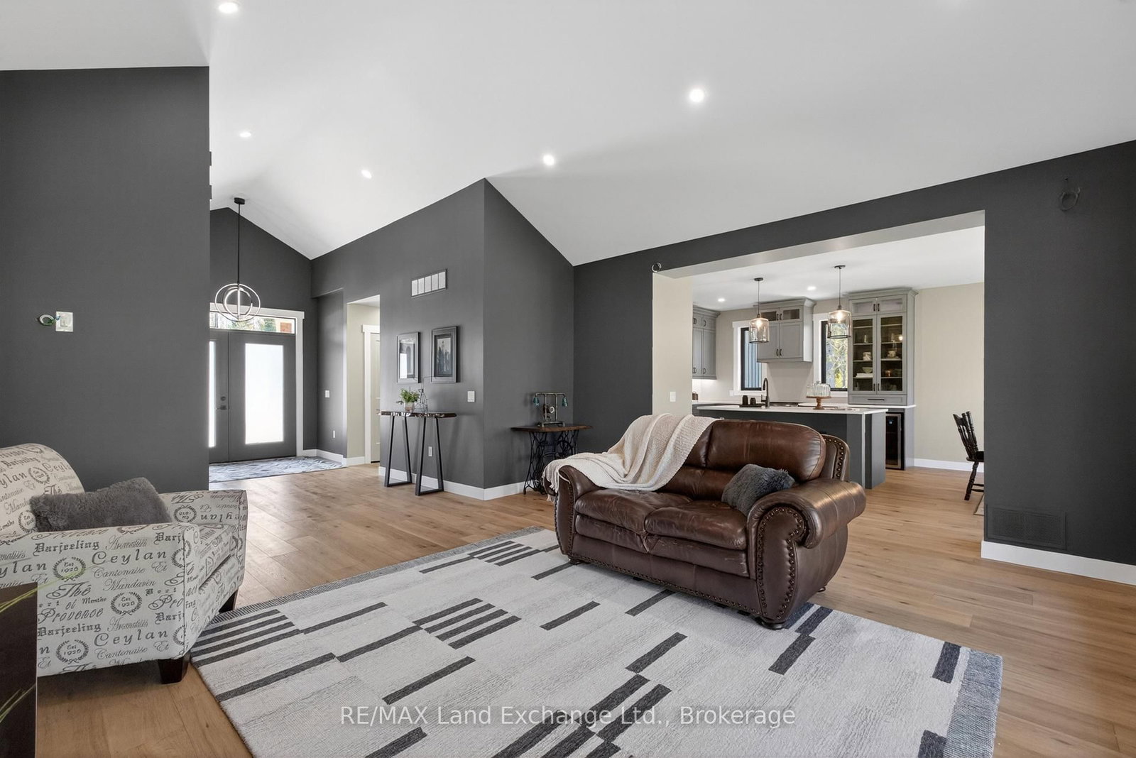 244 St Arnaud Street • Huron-Kinloss, ON photo 8