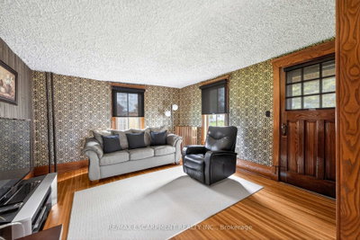 35 OTTAWA Street S • Haldimand, ON photo 9