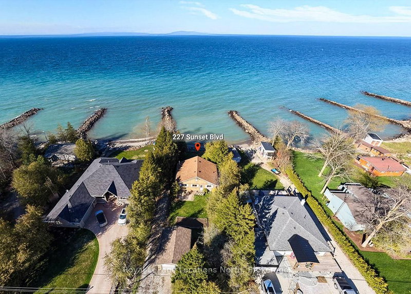 227 Sunset Blvd, Blue Mountains, Ontario