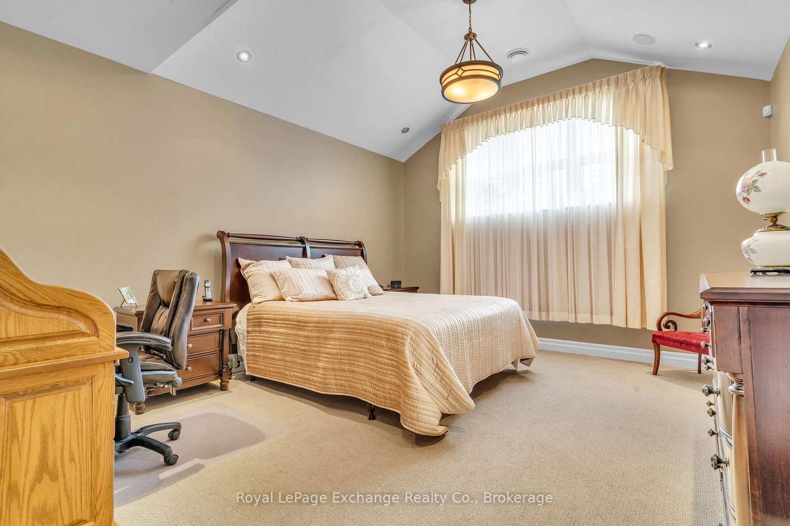 82 BELL Drive • Huron-Kinloss, ON photo 8