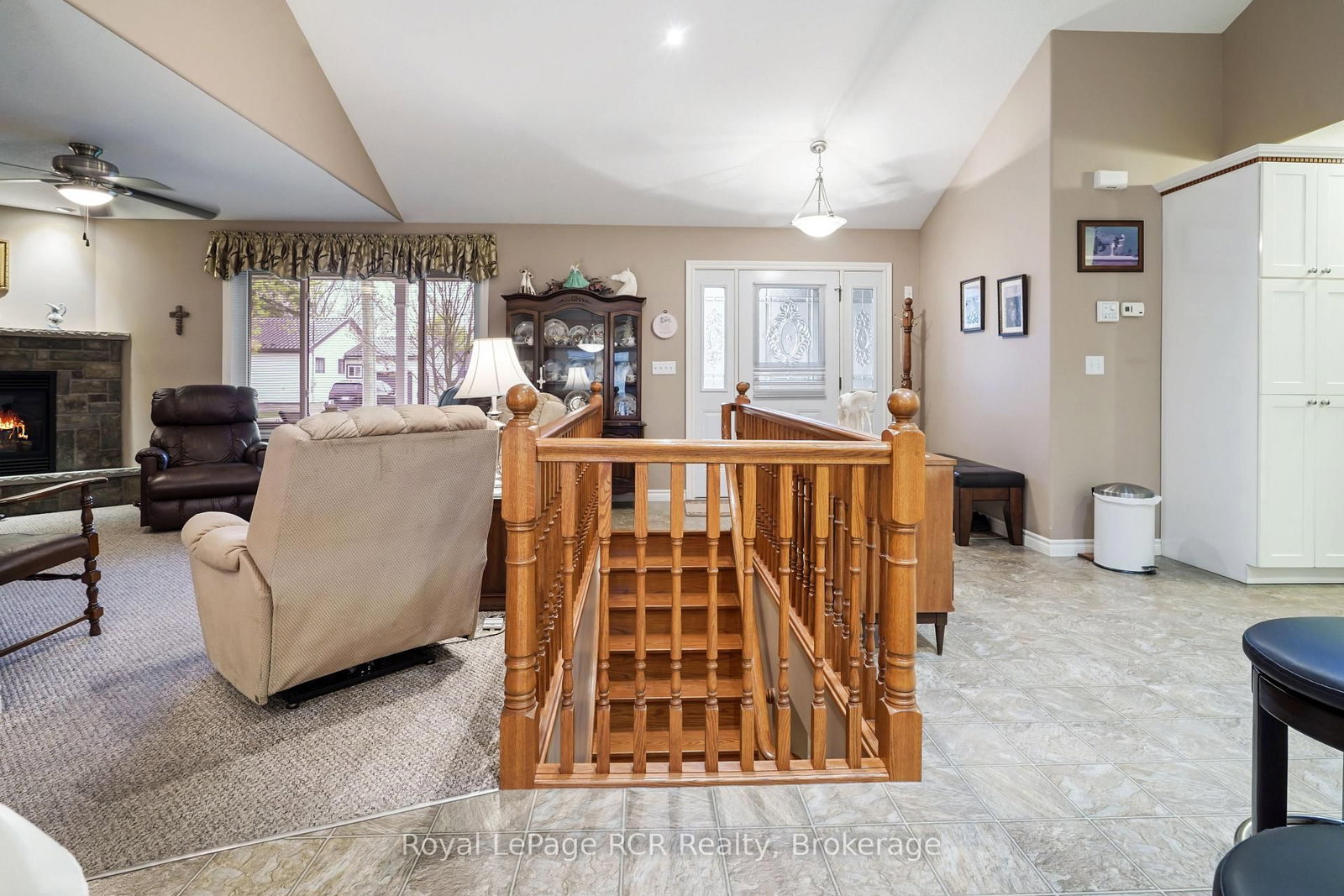 570 S Reserve Avenue • North Perth, ON photo 11