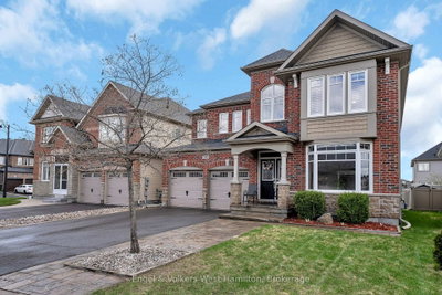 333 Percheron Way • Stittsville, ON photo 3