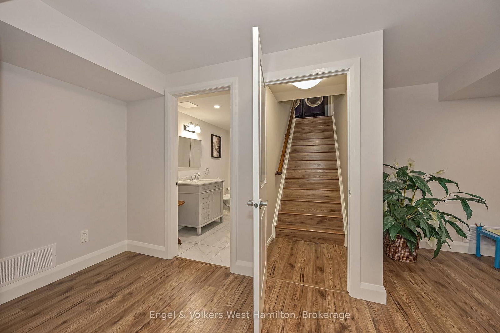 333 Percheron Way • Stittsville, ON photo 36