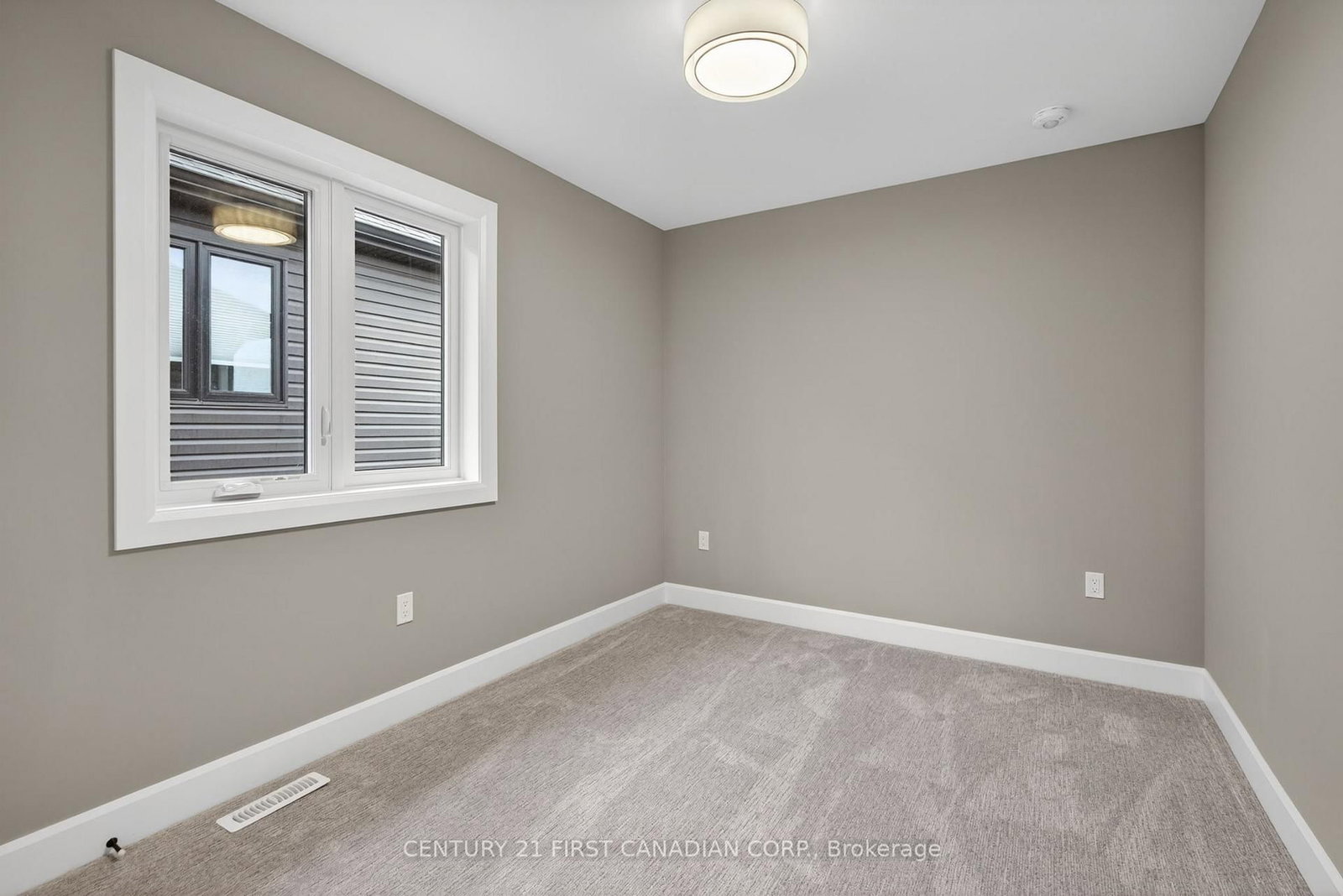 107 Sheldabren Street • North Middlesex, ON photo 30