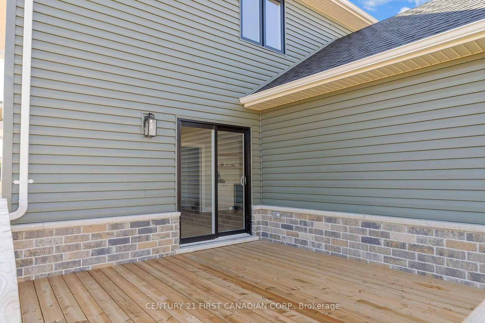 107 Sheldabren Street • North Middlesex, ON photo 37