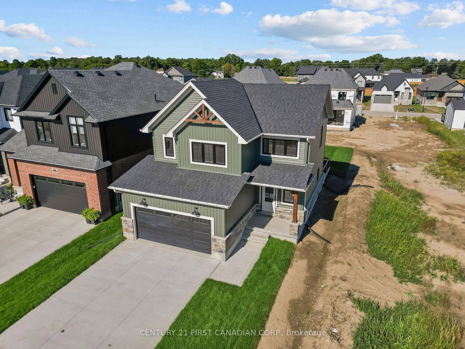107 Sheldabren Street • North Middlesex, ON photo 4