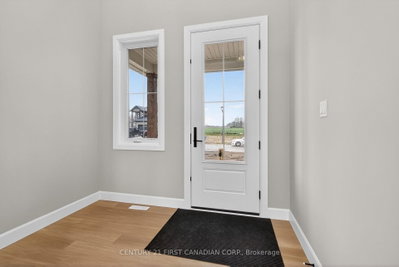 107 Sheldabren Street • North Middlesex, ON photo 8