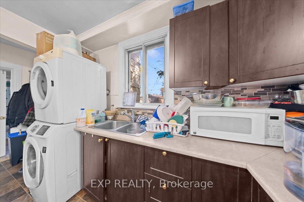 208 Montfort Street - Photo 25