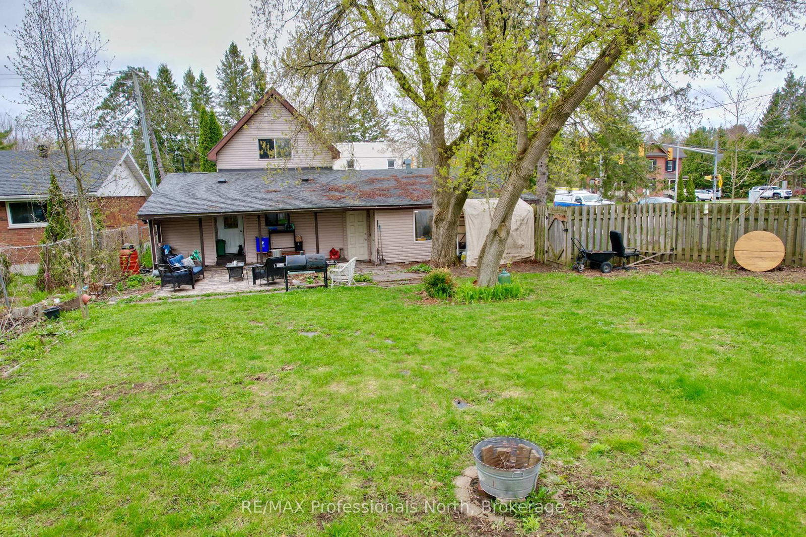 209 Dill St Street • Bracebridge, ON photo 4