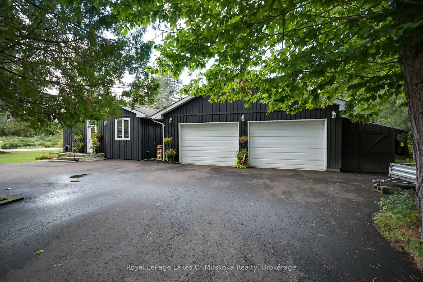 2 W Leslie Drive • Bracebridge, ON photo 2