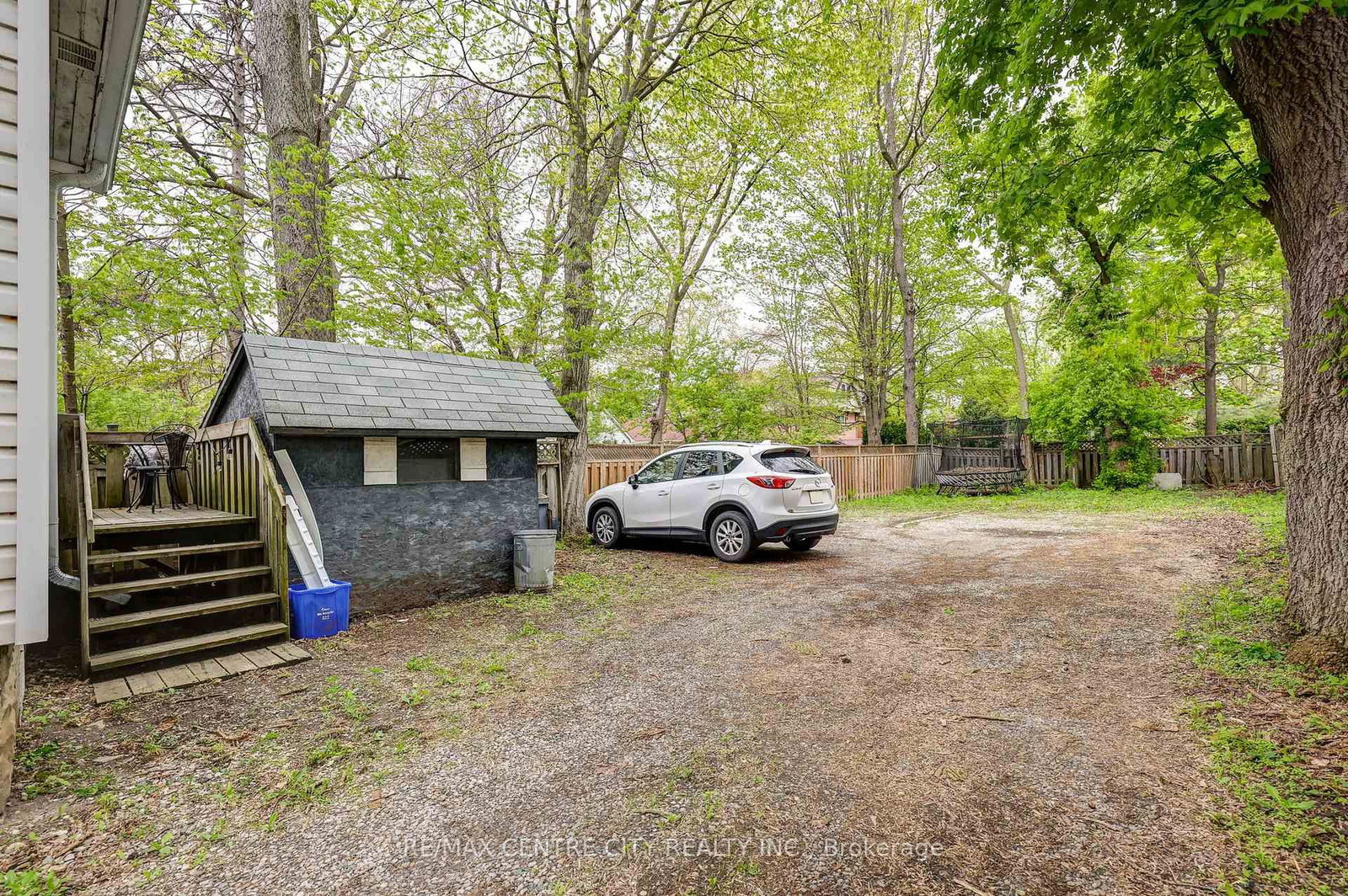 Listing Image 7