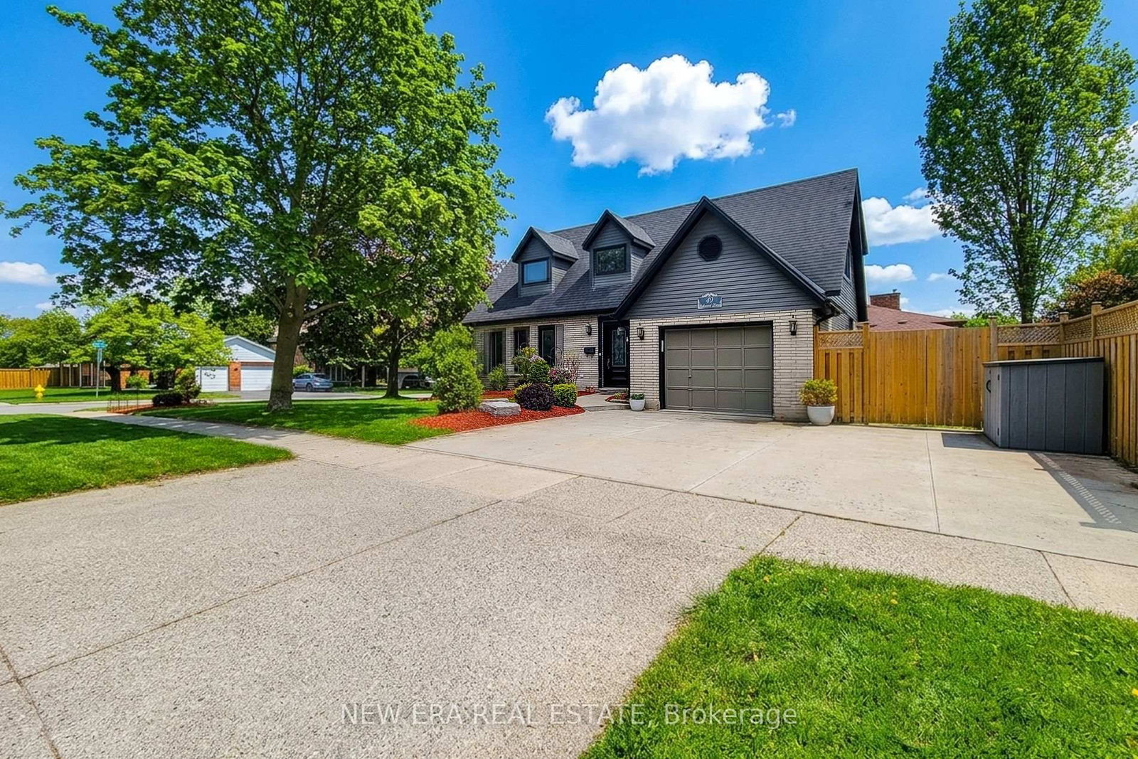 49 Ashwood Drive • Cambridge, ON photo 3