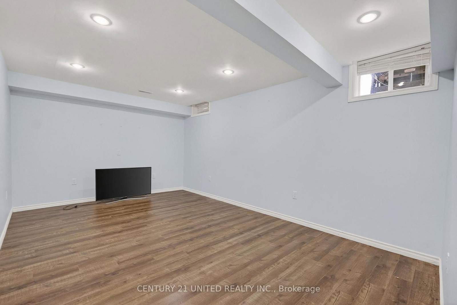 696 FISHER Street • Cobourg, ON photo 36