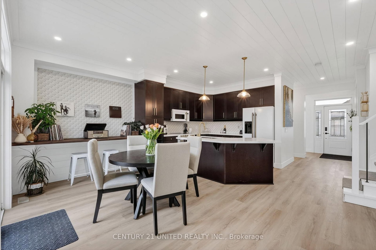 696 FISHER Street • Cobourg, ON photo 4