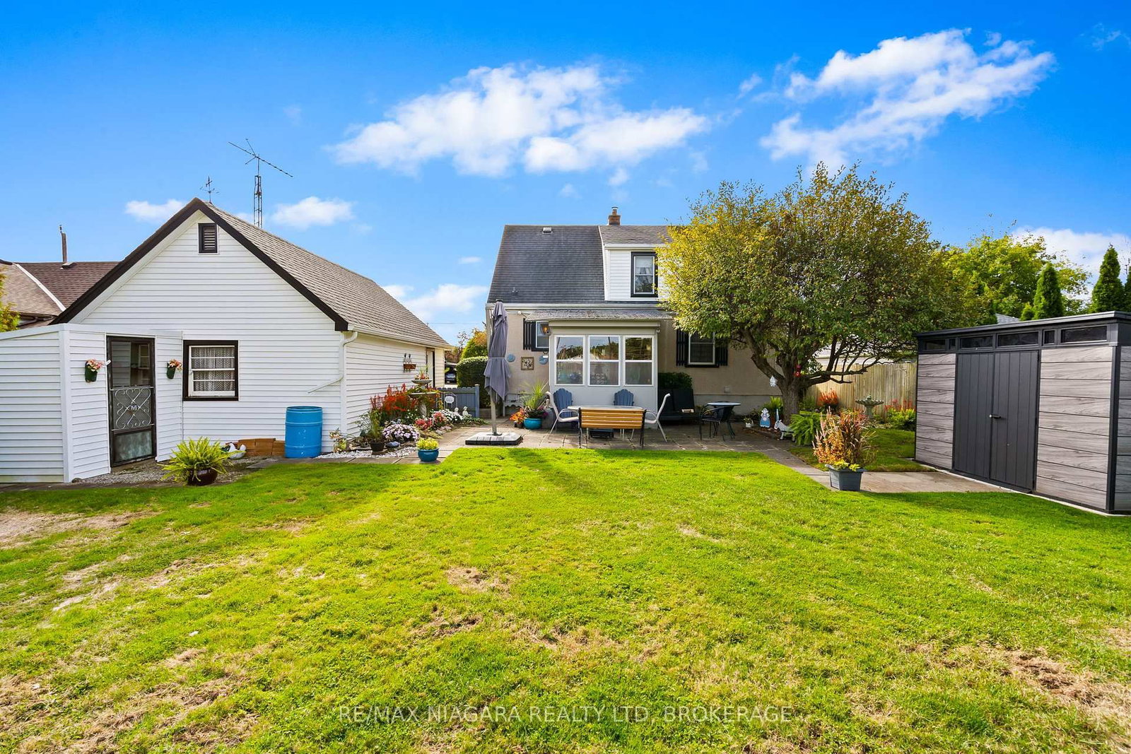 Listing Image 7