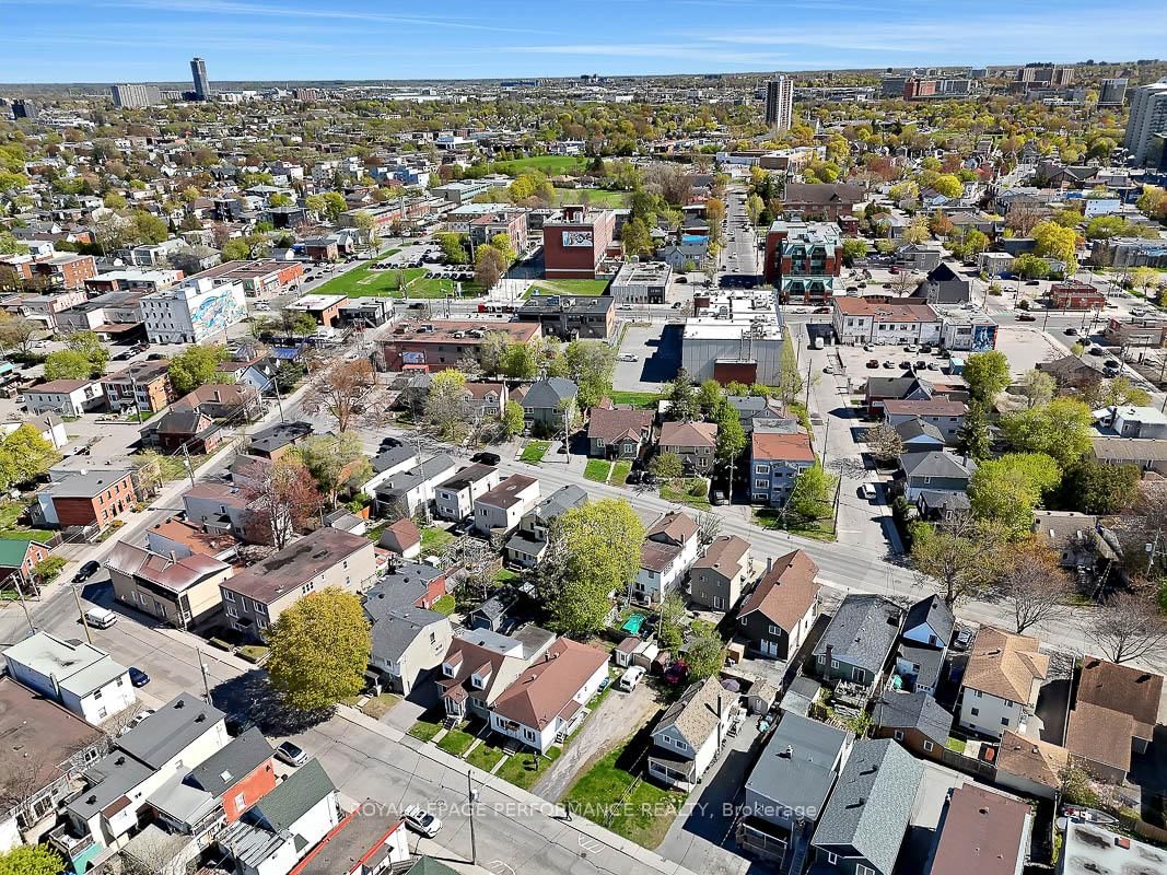 228 Carillon Street • Ottawa, ON photo 22