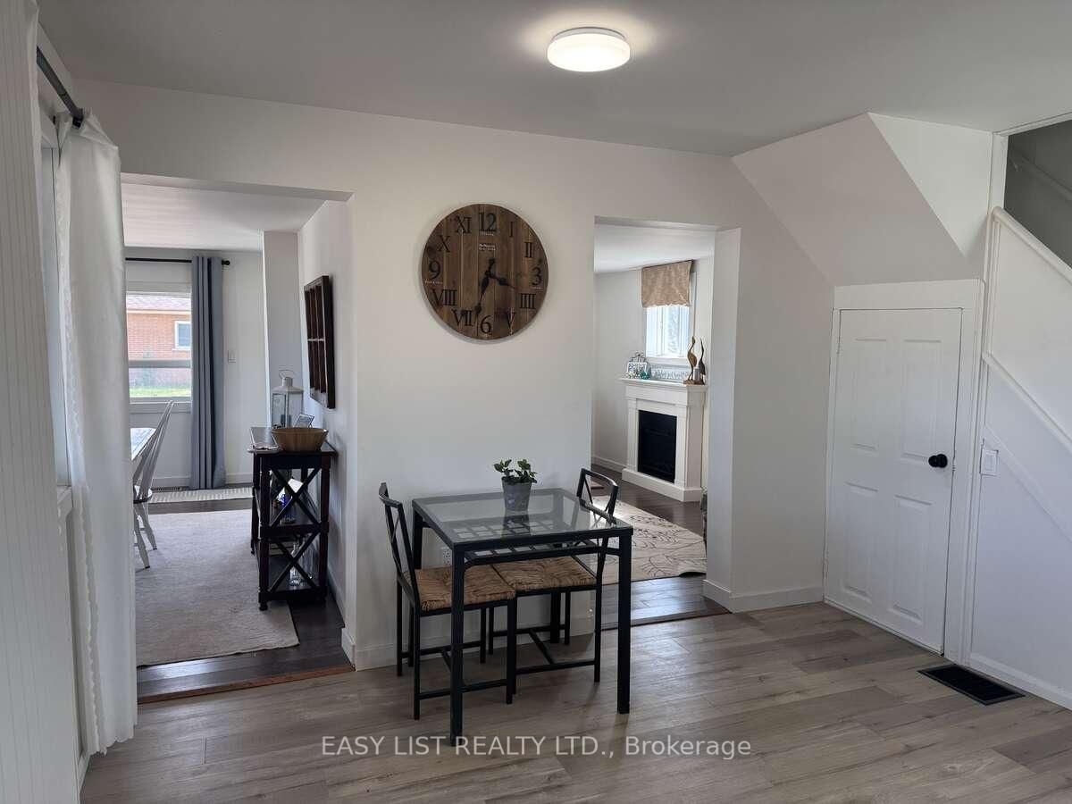 104 Siberia Road • Barry's Bay, ON photo 5