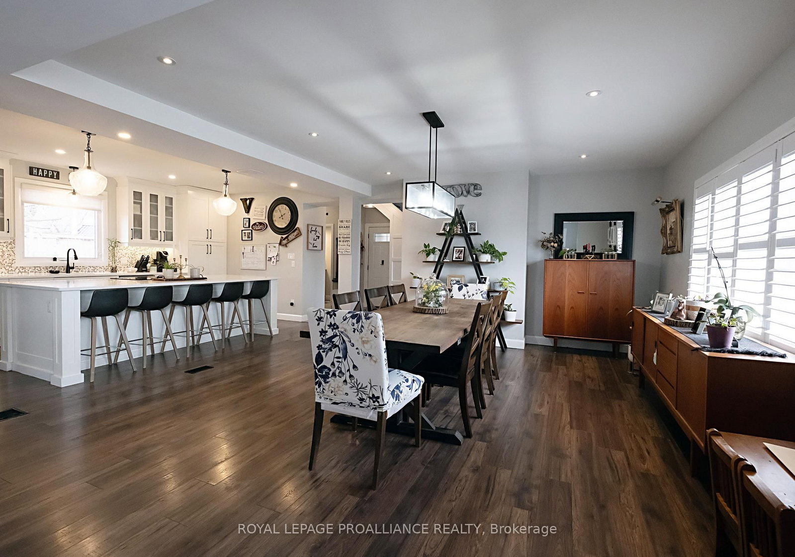306 Dundas Street W • Quinte West, ON photo 20