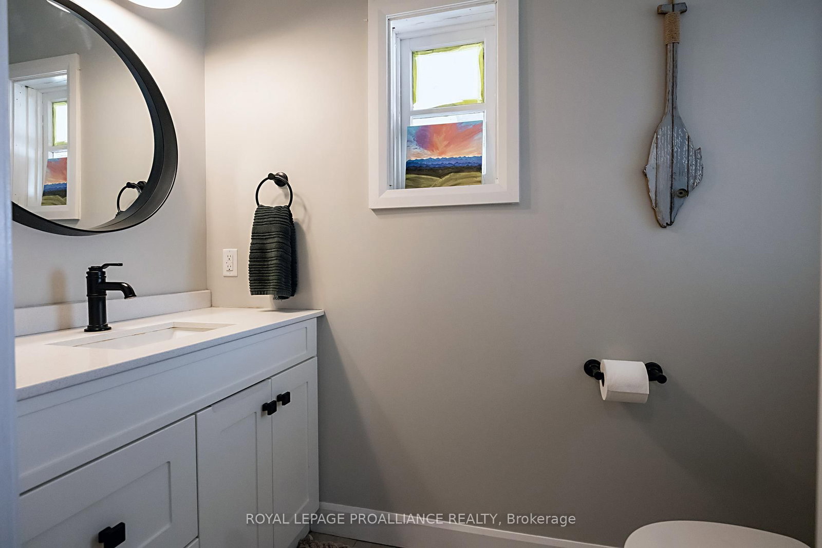 306 Dundas Street W • Quinte West, ON photo 23