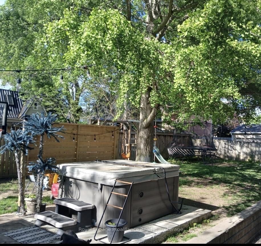 306 Dundas Street W • Quinte West, ON photo 35