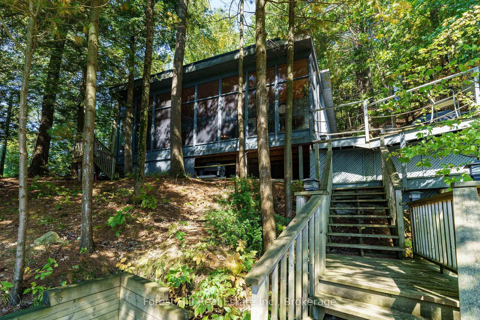 29SL4 Clifton Island • Muskoka Lakes, ON photo 12
