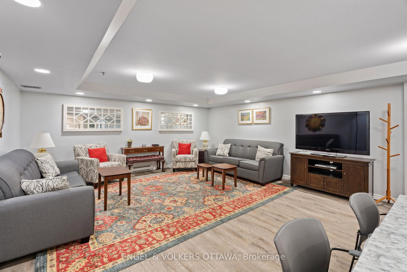 555 WILBROD Street, Unit 103 - Photo 37