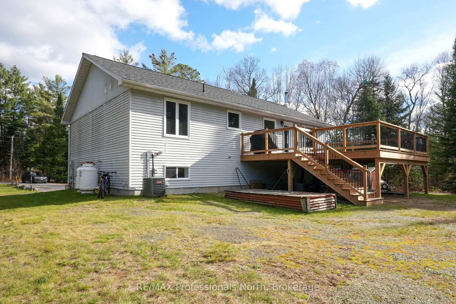 79 Mainhood Road • Huntsville, ON photo 13