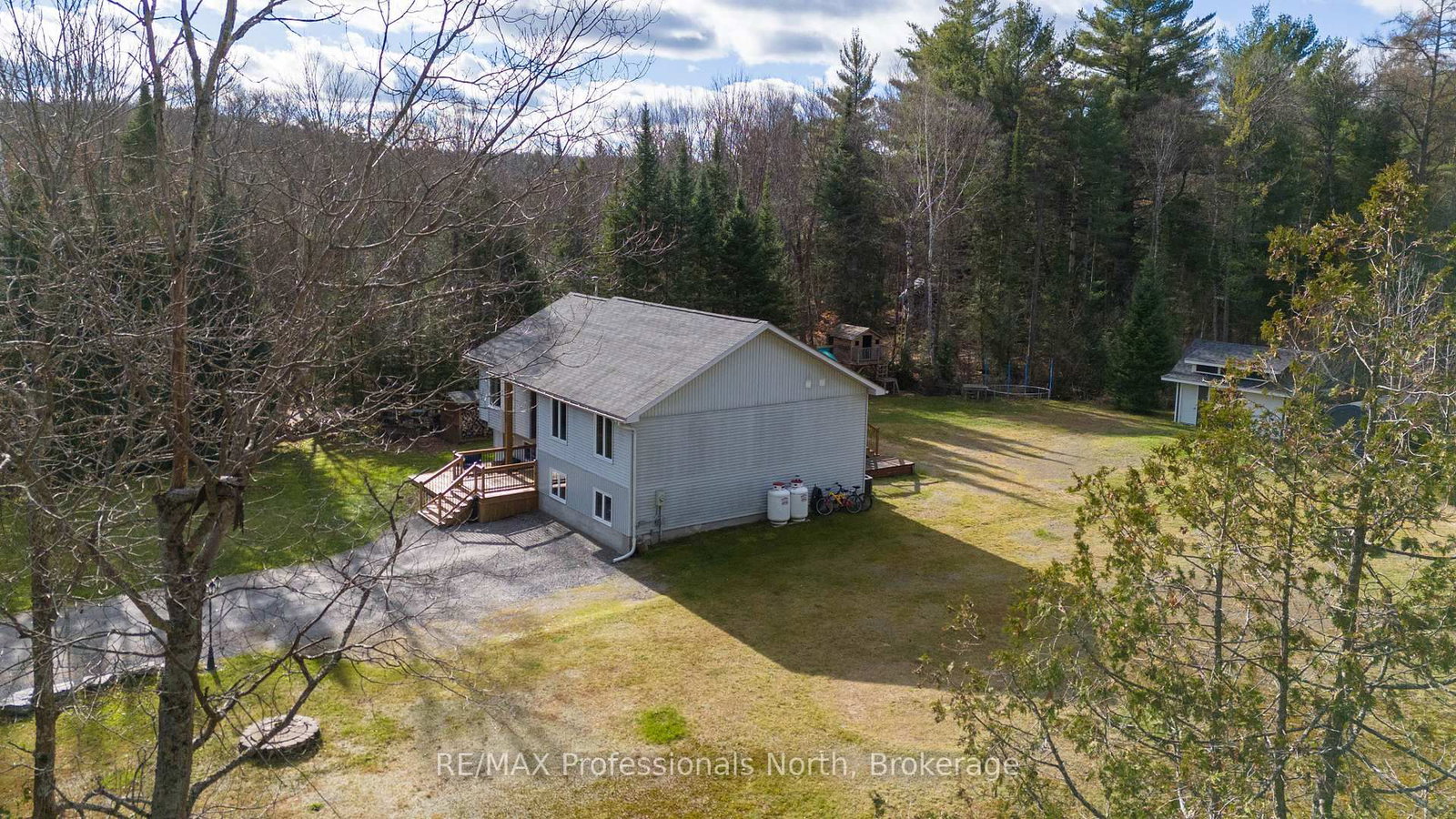 79 Mainhood Road • Huntsville, ON photo 42