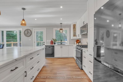 79 Mainhood Road • Huntsville, ON photo 7