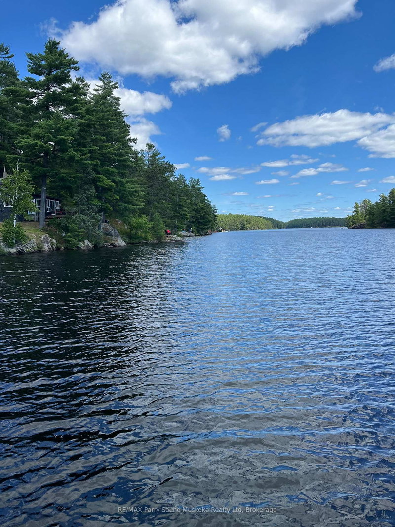 104 Kawigamog Lake