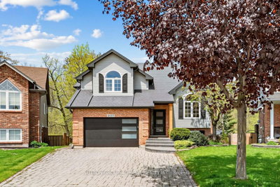 Detached House for sale at 8005 Grossi Court, Niagara Falls, Ontario, L2H 3G8 - Mt. Carmel - MLS: X13138318