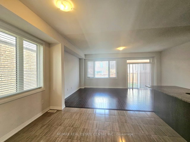 109 Freedom Crescent