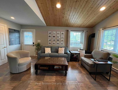 208 Second Avenue S • South Bruce Peninsula, ON photo 5