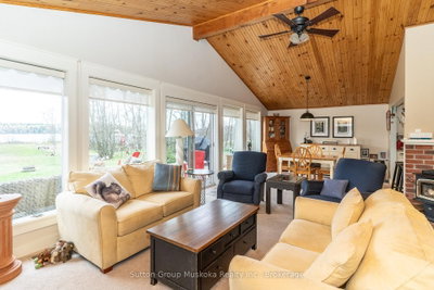 435 North Deer Lake Road • Huntsville, ON photo 8