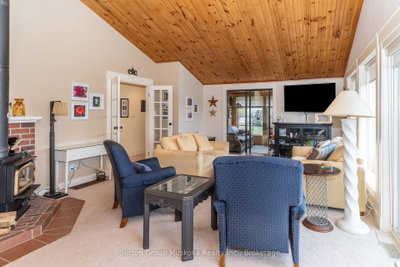 435 North Deer Lake Road • Huntsville, ON photo 9