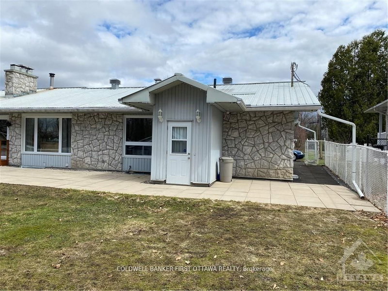 1106 MORIN Road