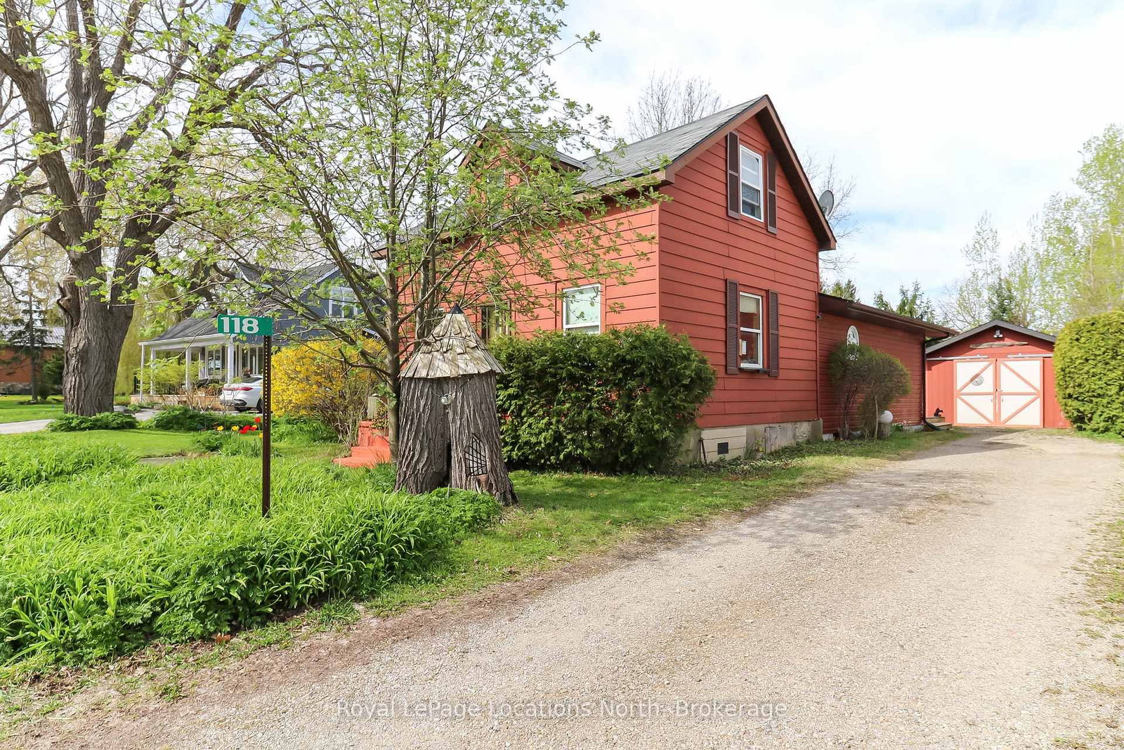 118 Marsh Street • Blue Mountains, ON photo 3